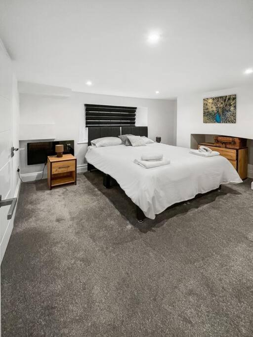 Bright And Spacious 1-Bdr Flat W/ Free Parking Reading Exterior foto